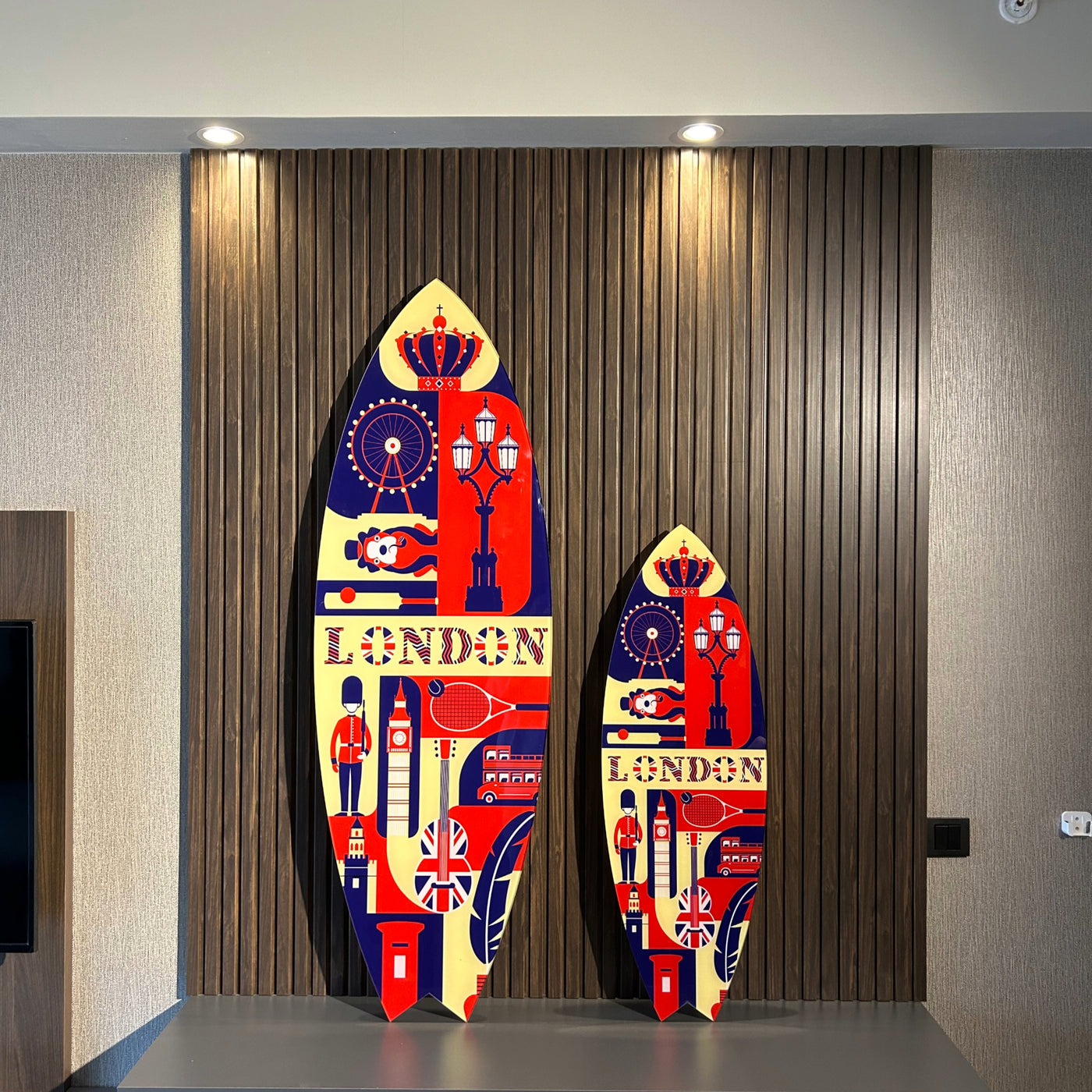 Surfboard Akrilik Duvar Dekoru 'London' - Mavion